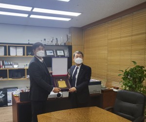 경남은행 감사패 수여